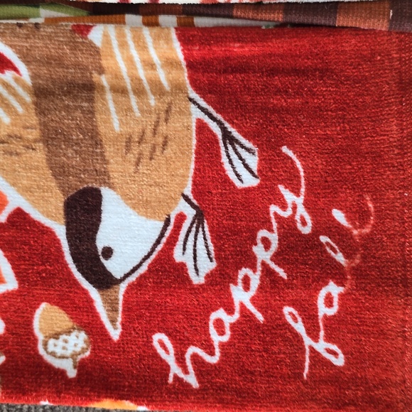 KOHLS CELEBRATE FALL TOGETHER & ST. NICHOLAS SQUARE SET 4 FALL BATH HAND TOWELS - Picture 4 of 8